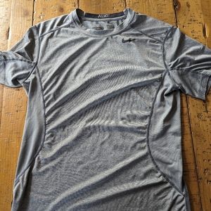 𝅺NIKE Pro Combat Fitted Tee Sz Lg